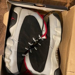 Youth Jordan 6.5 gently used